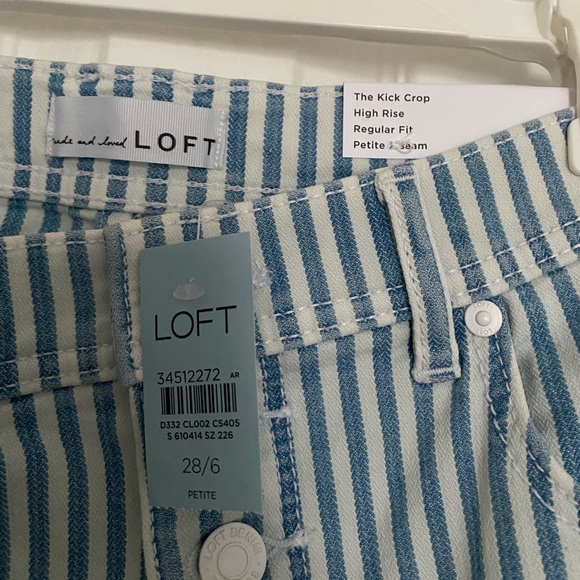 LOFT kick crop jeans. Size petite 28 - Picture 2 of 4